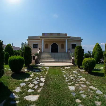 Вилла Luxury Thea *
